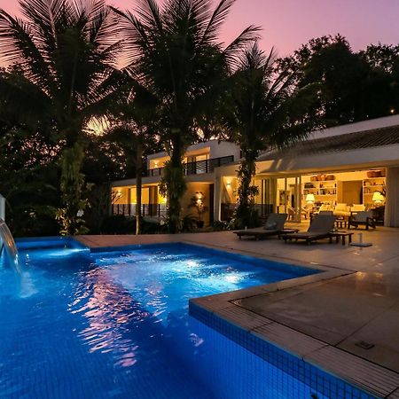 Tropical Contemporary Suites Araquari Eksteriør billede