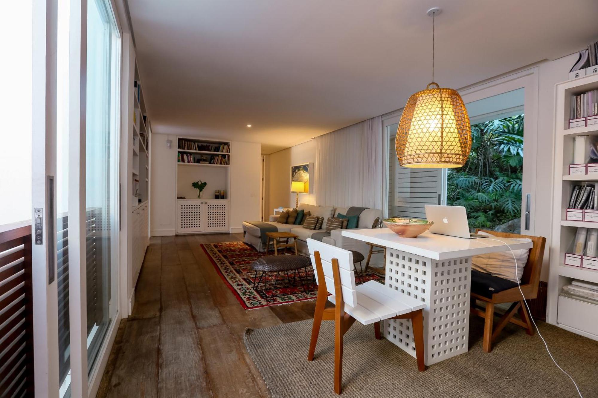 Tropical Contemporary Suites Araquari Eksteriør billede
