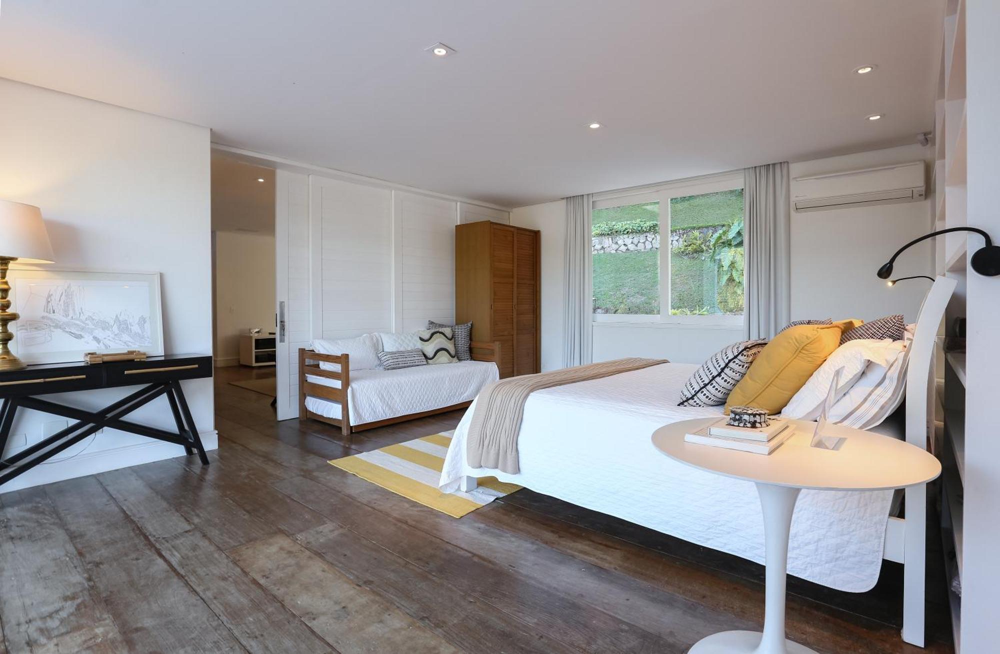 Tropical Contemporary Suites Araquari Eksteriør billede