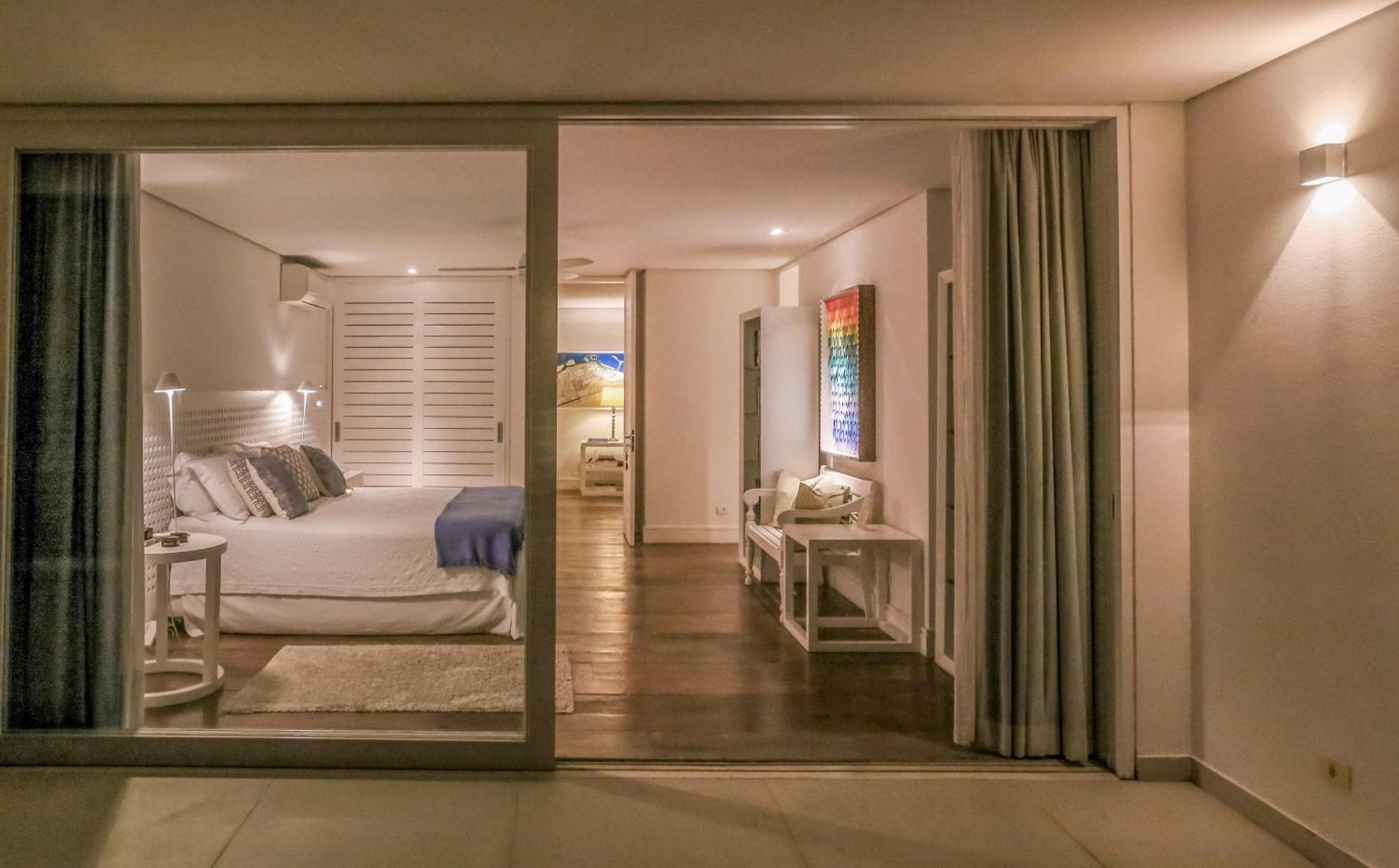 Tropical Contemporary Suites Araquari Eksteriør billede