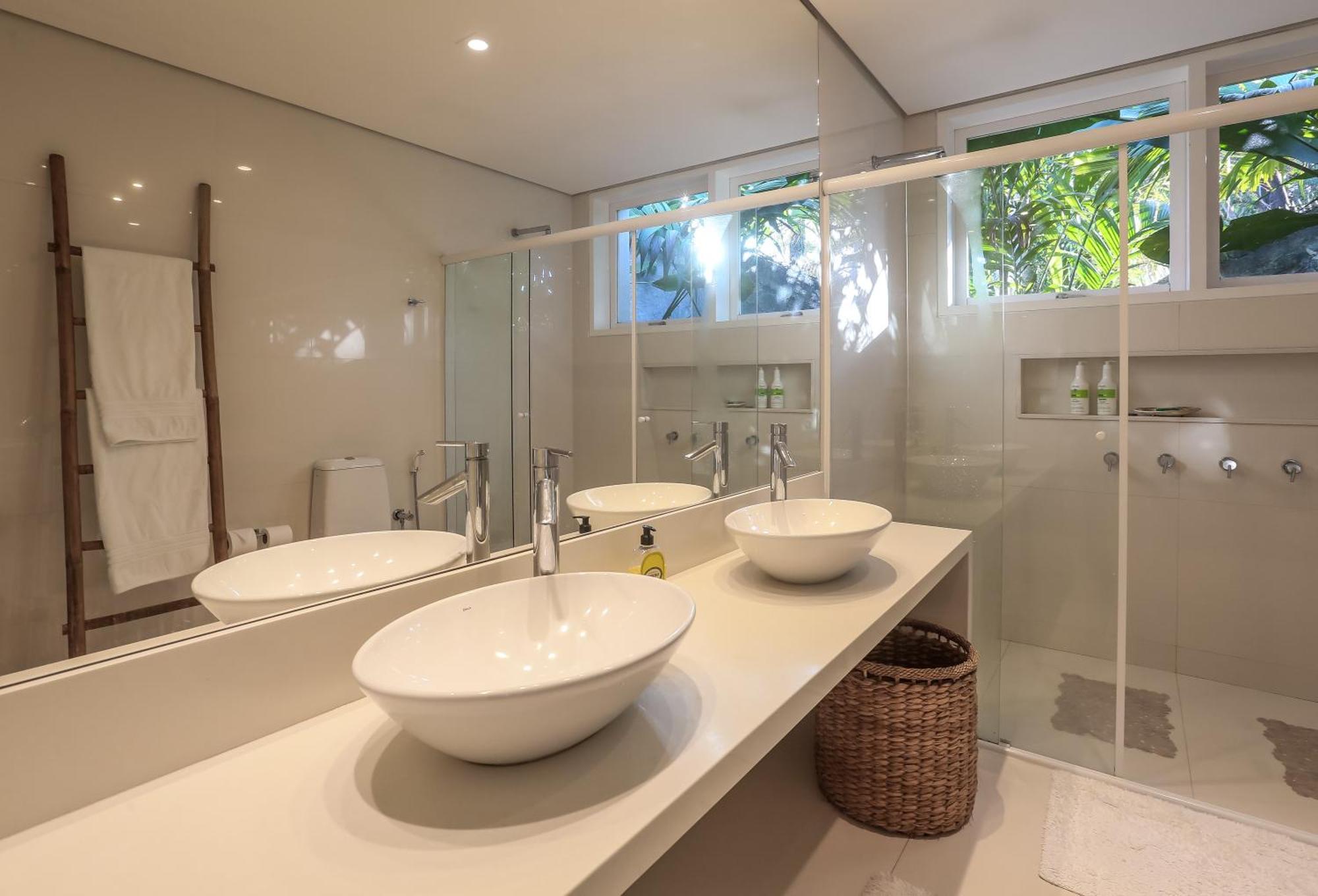 Tropical Contemporary Suites Araquari Eksteriør billede