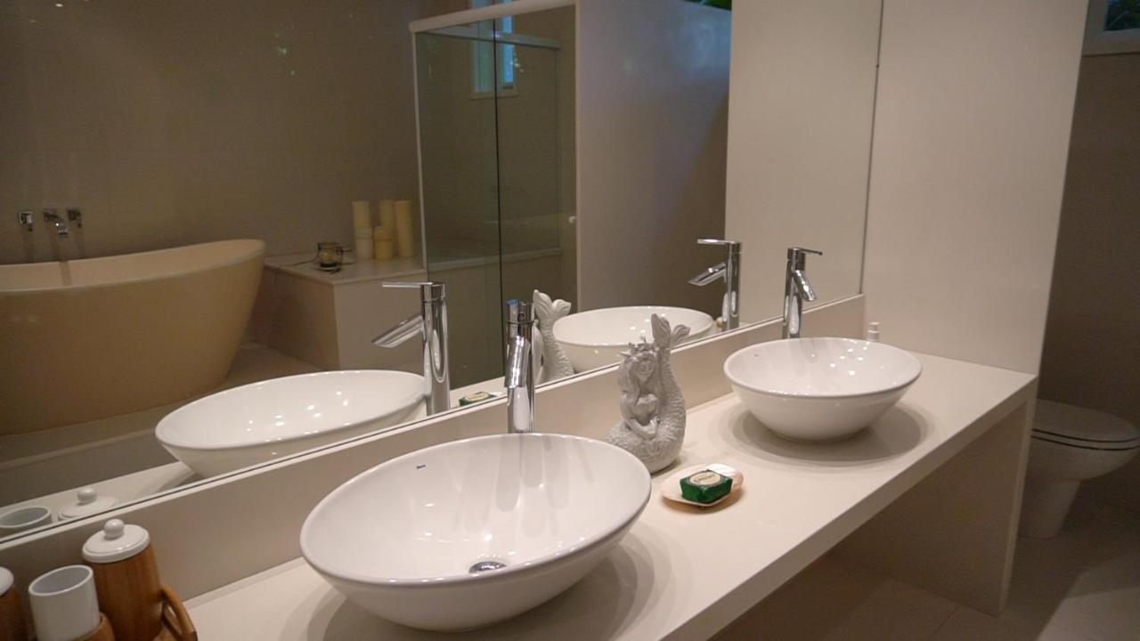 Tropical Contemporary Suites Araquari Eksteriør billede